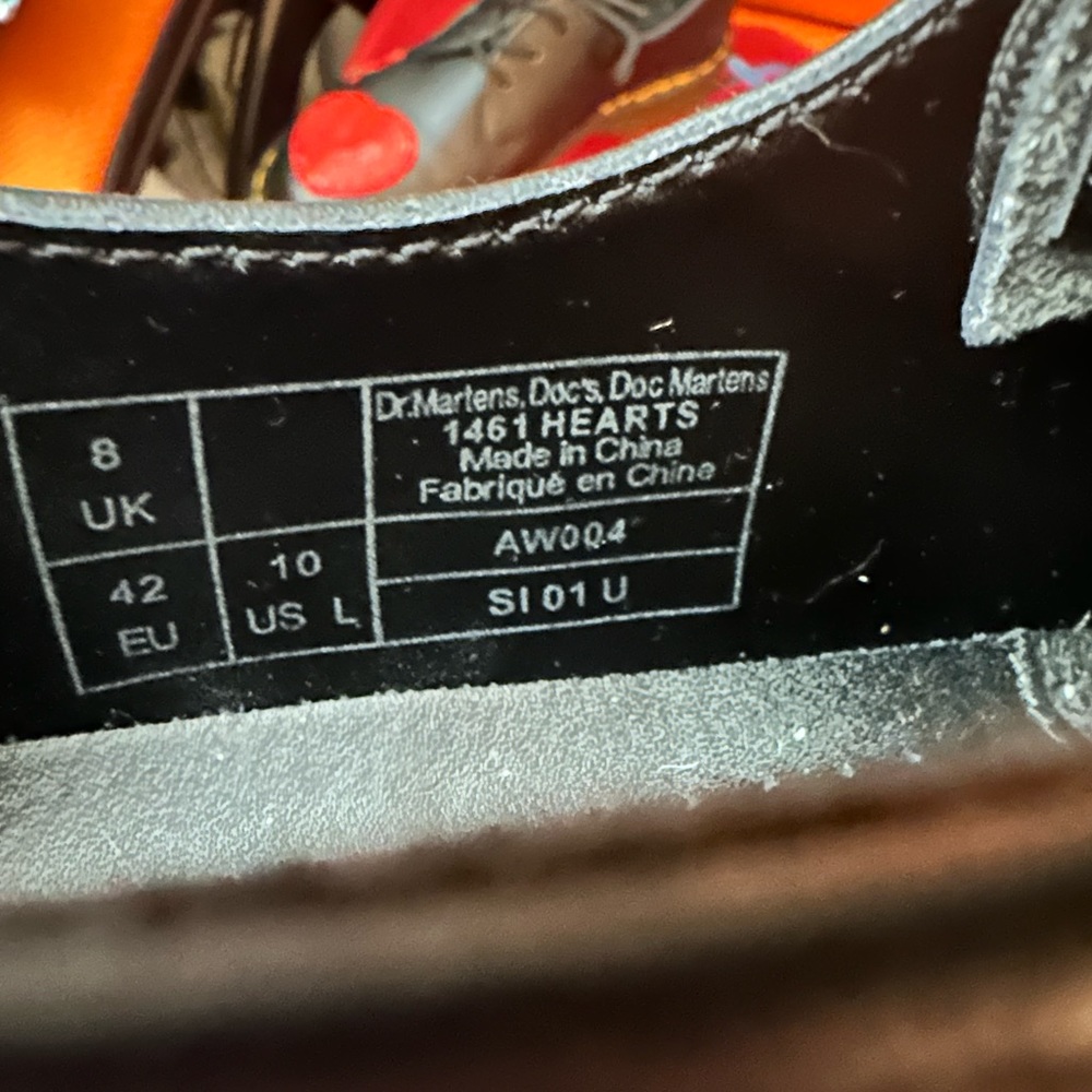 DR. MARTENS” 1461 “SEQUIN HEARTS” (BLACK / RED) 🇬🇧❤️ - Picture 10 of 12